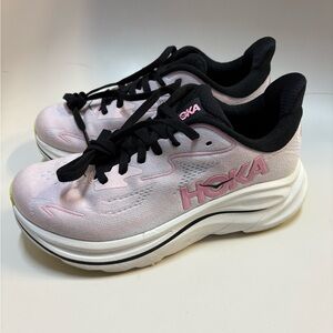 Hoka 5.5 Ladies Clifton 10 Gently Worn